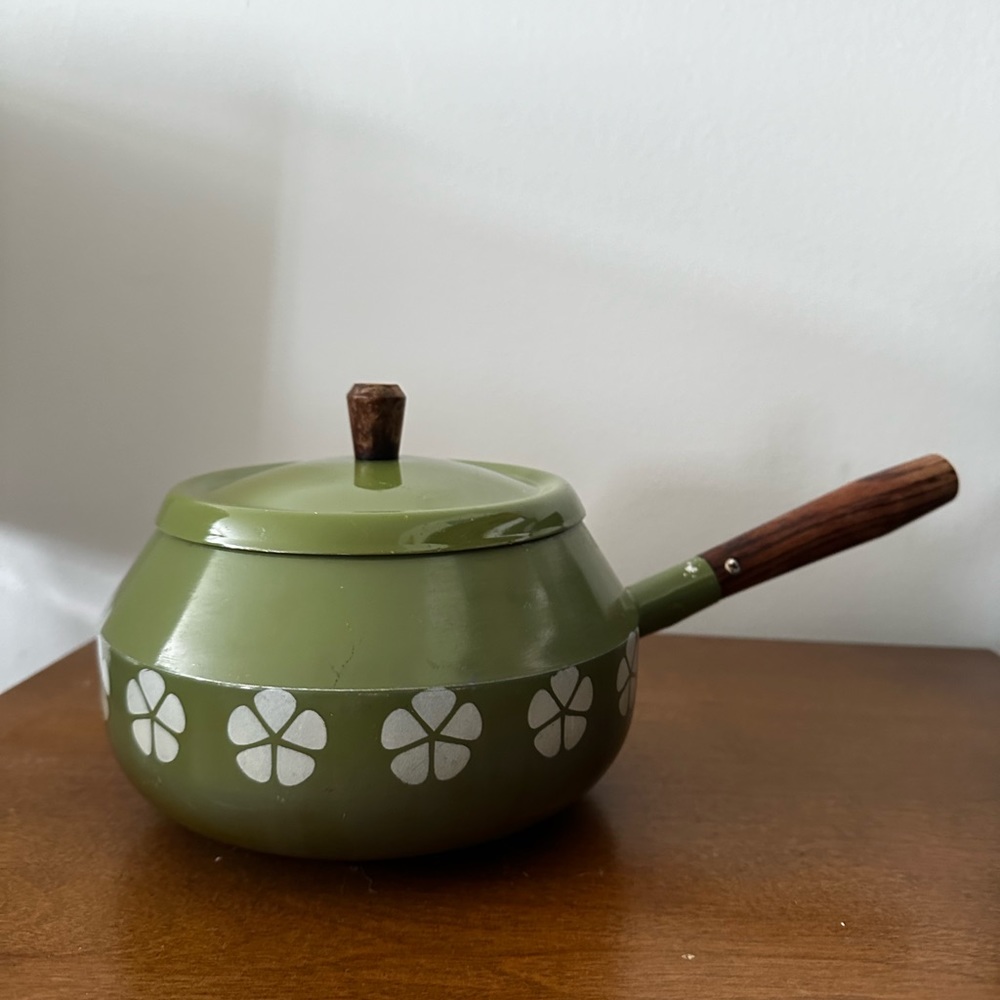 Vintage Green Clover Enamel Fondue Pot | Mid-Century Modern Mod Flower